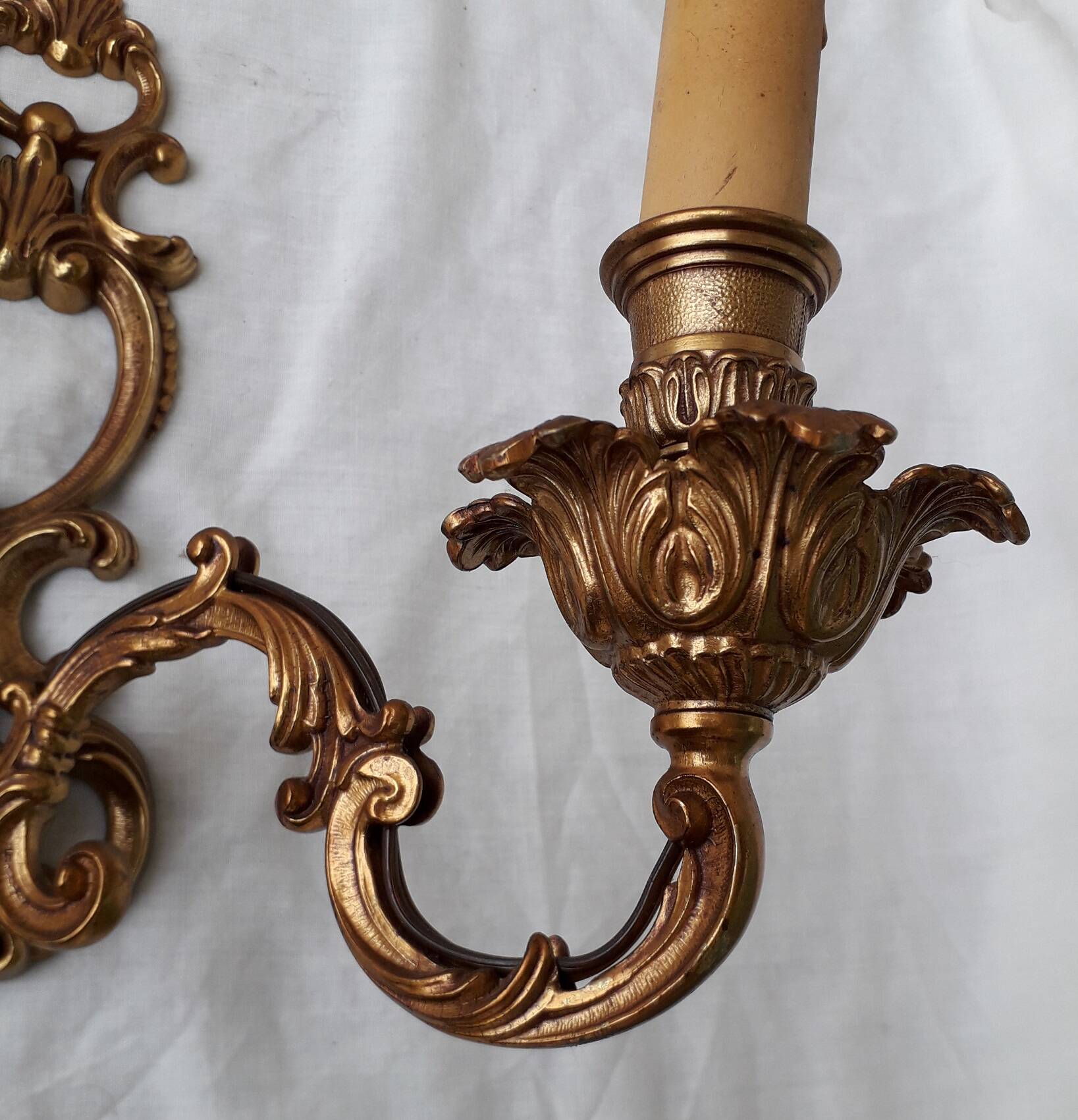 Bronze wall light