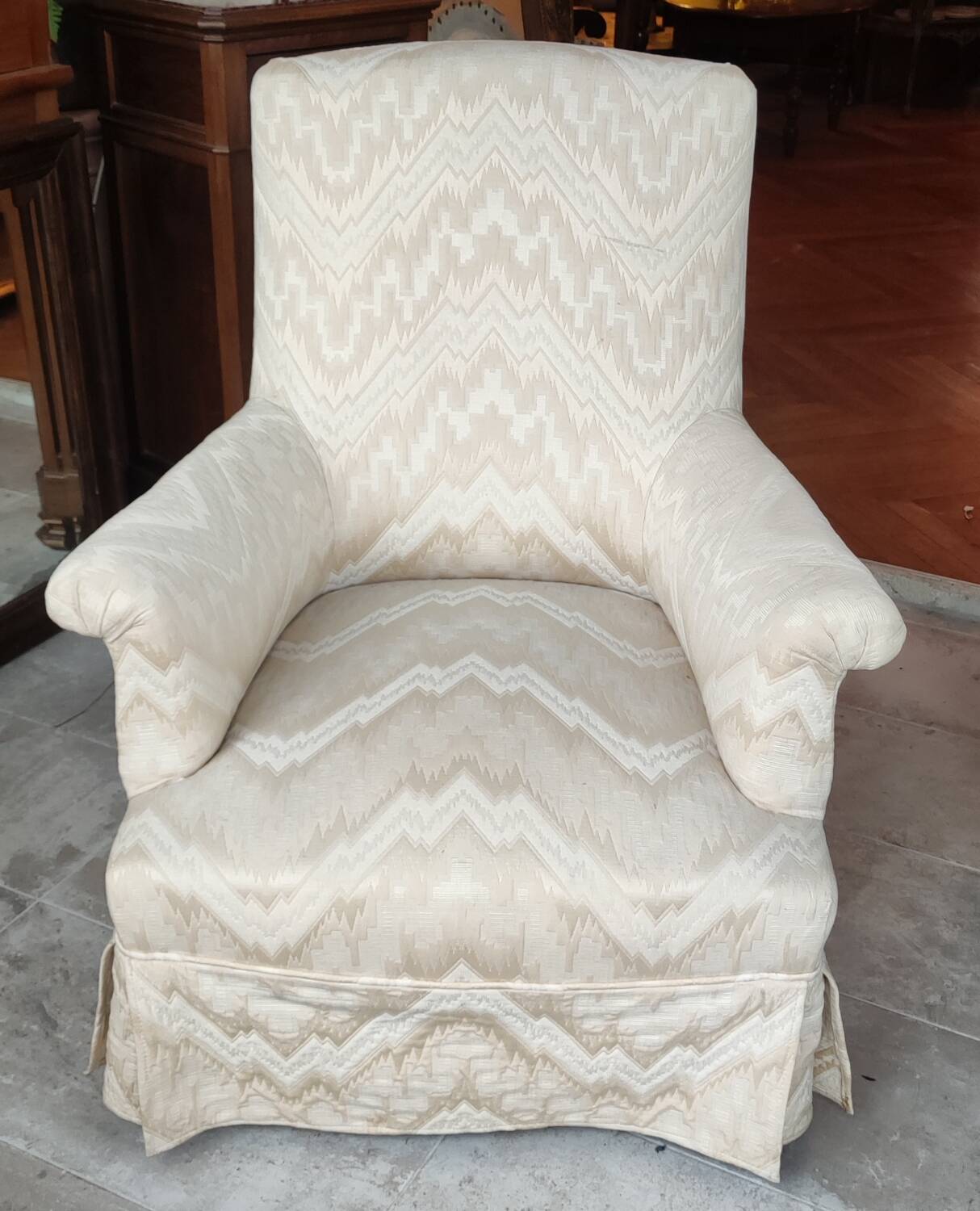 Old shepherdess toad armchair