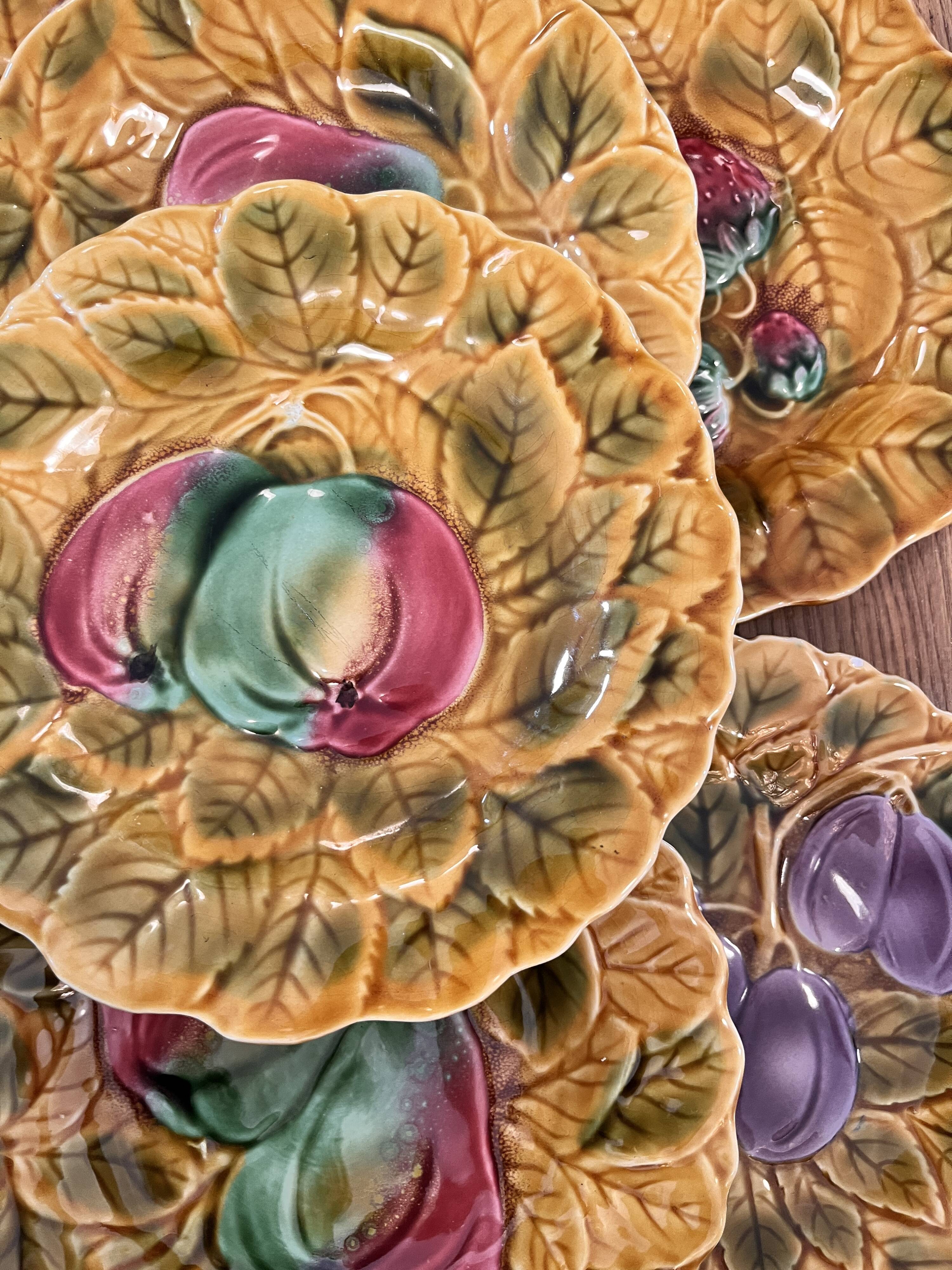 7 dessert plates barbotine Sarreguemines