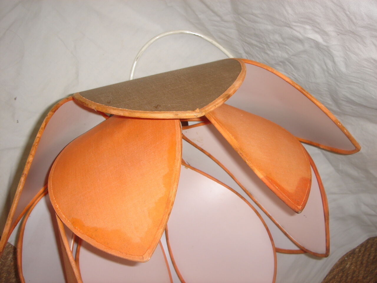 Suspension fleur seventies de 1970