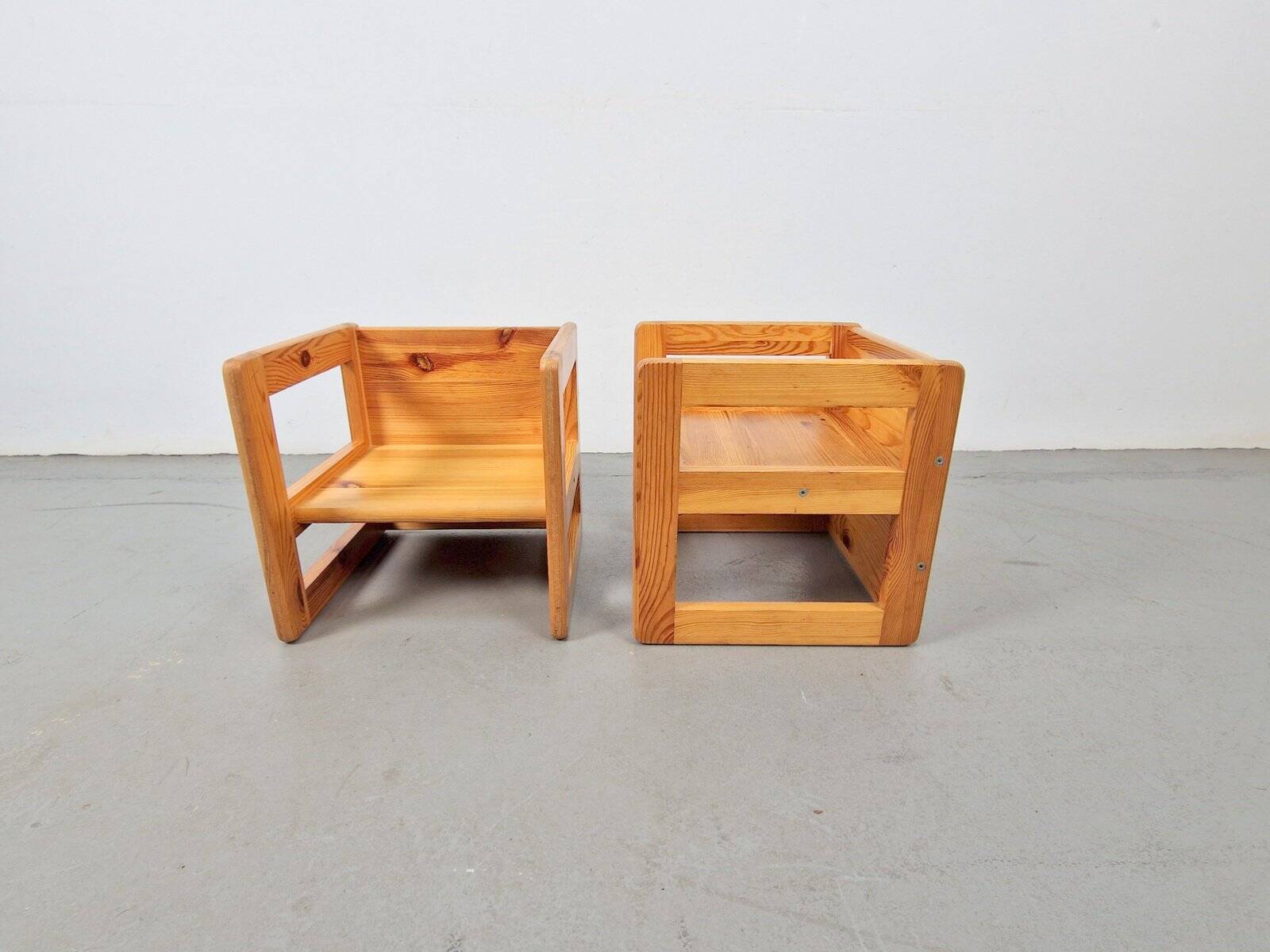 Fauteuils de table pour enfants en pin attribuées à Marcel Gascoin, France, années 1970, ensemble de 2.