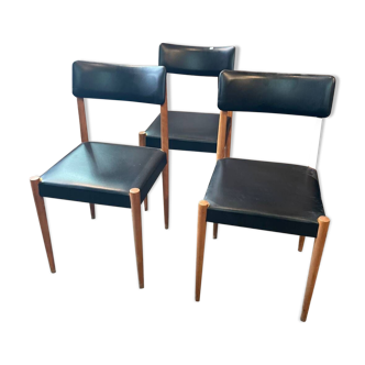 Suite de 3 chaises Baumann estampillées