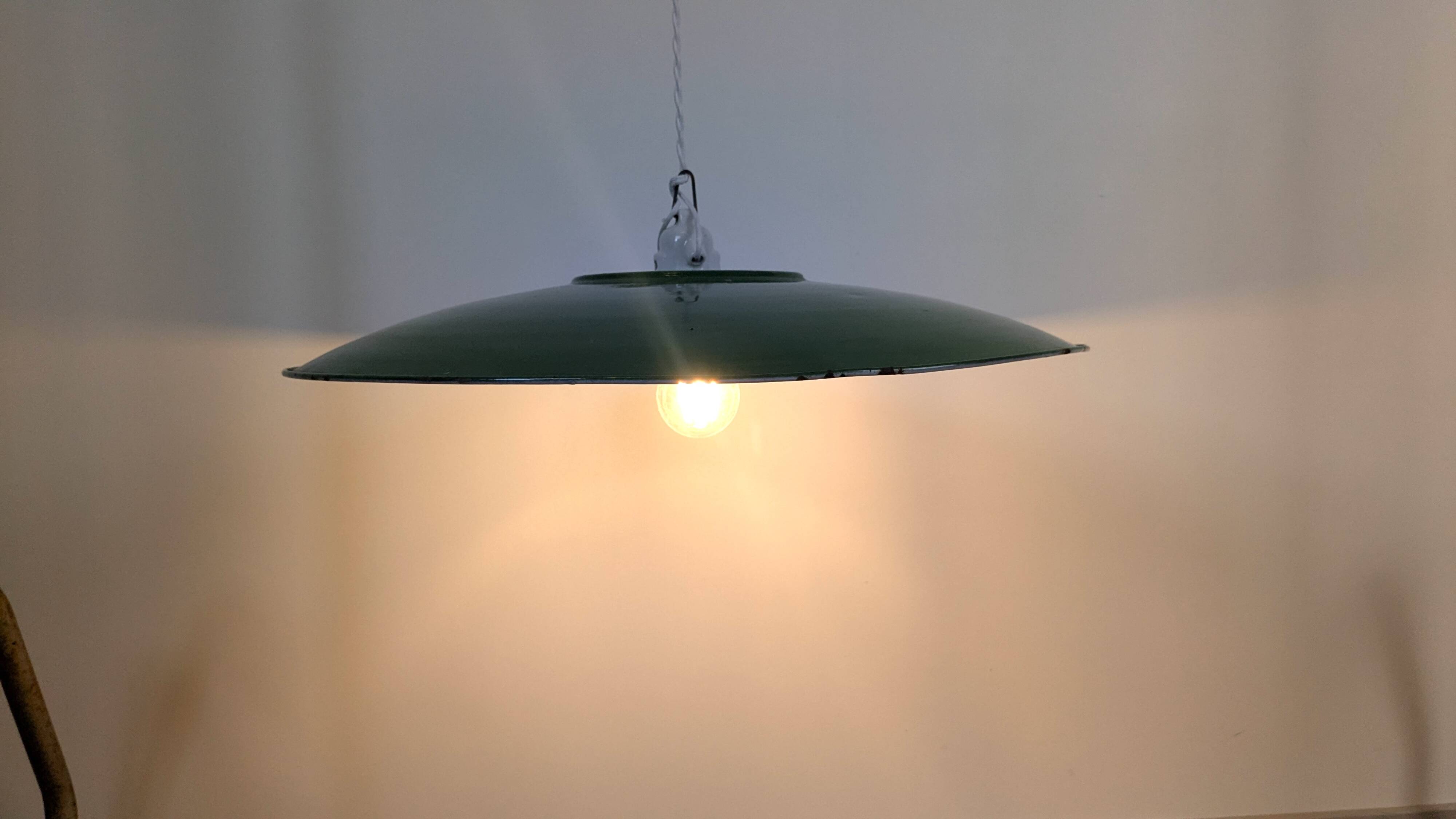 Large green industrial workshop pendant light 50 cm, ceramic socket