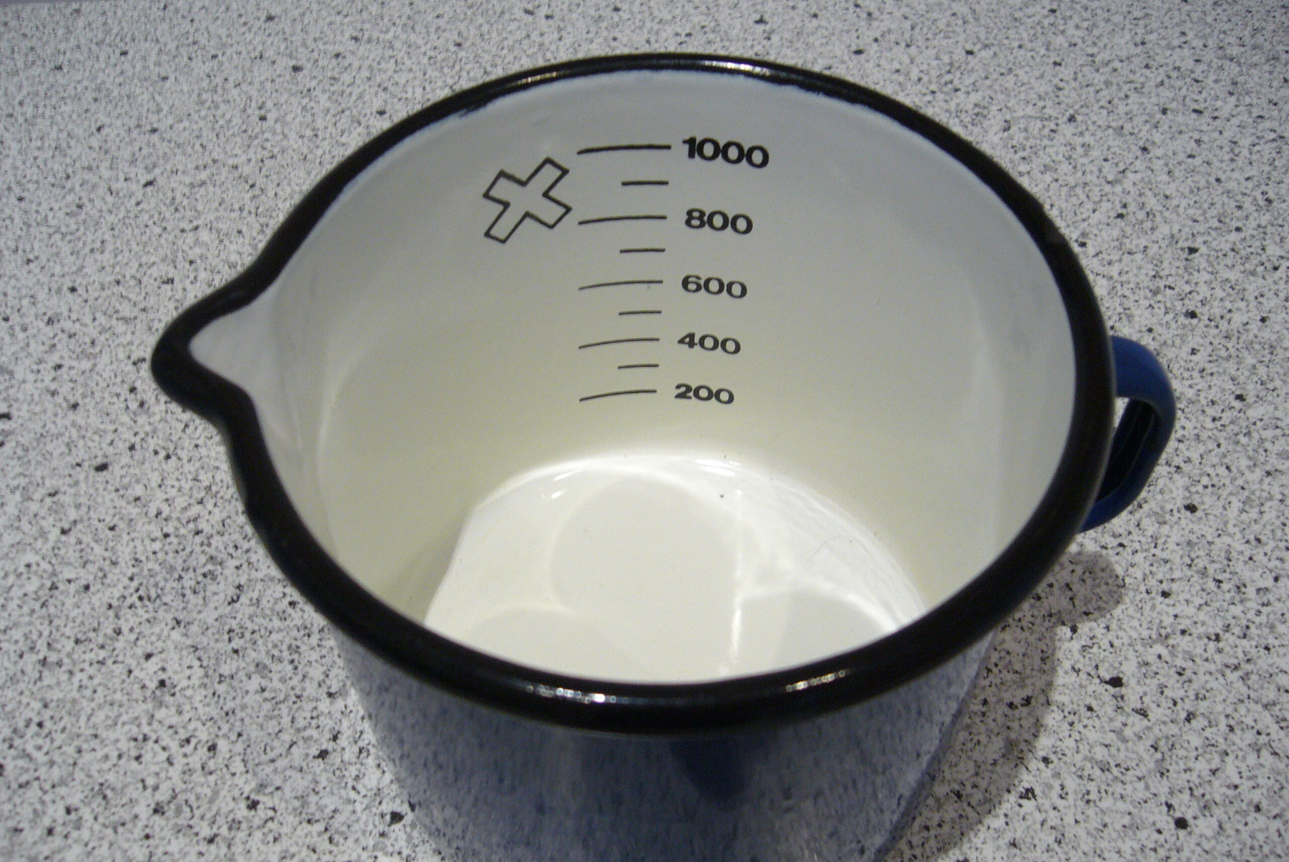 Broc doseur tôle émaillée