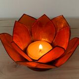 Mother-of-pearl flower candle holder