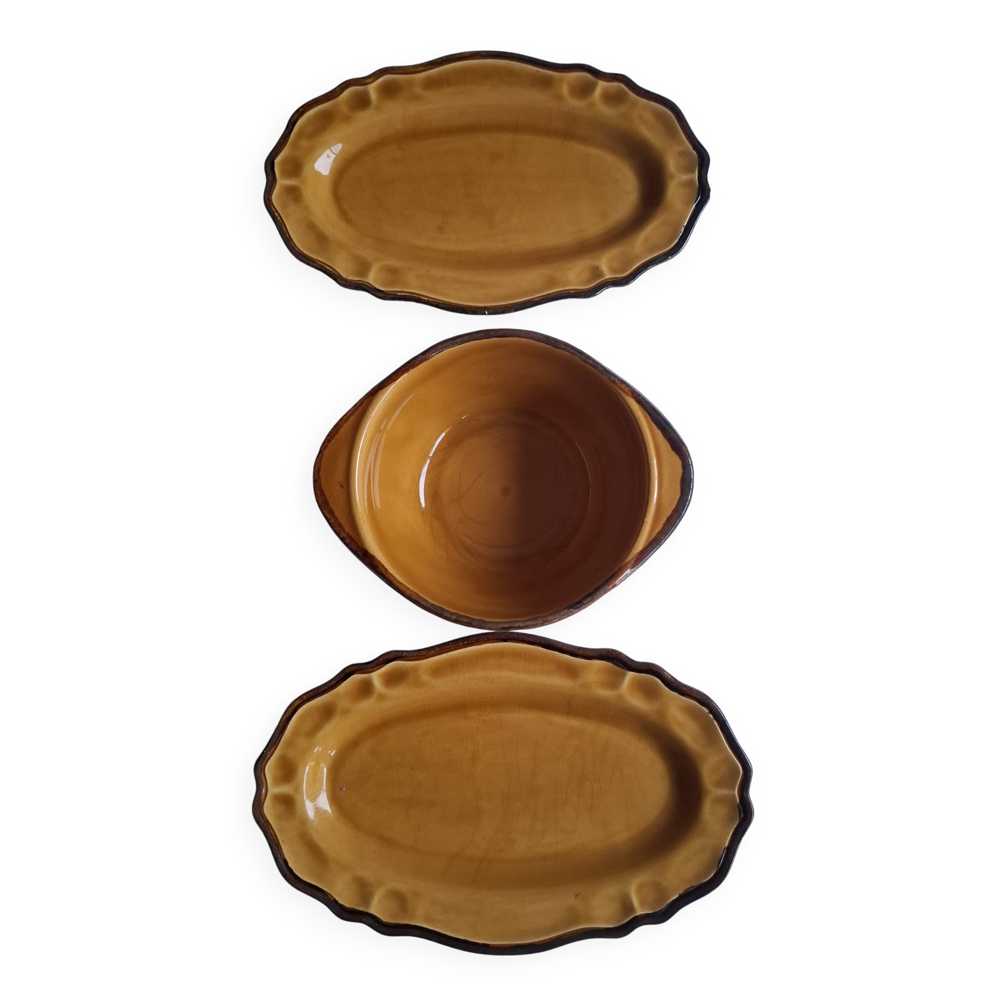 Ochre raviers and sauce bowls from Haute Provence earthenware