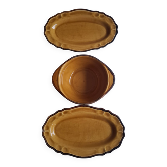 Ochre raviers and sauce bowls from Haute Provence earthenware