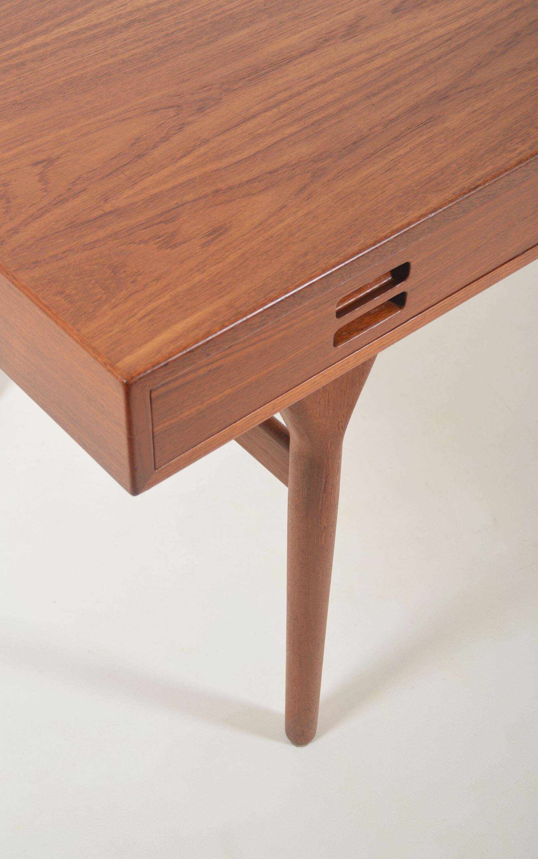 Bureau ND 93/3 par Nanna Ditzel pour Søren Willadsen, 1960