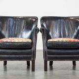 Set of 2 subtle black armchairs in English style with reversible Kelim seat cushion