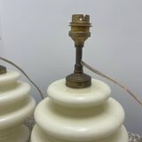 Pastel yellow opaline lamp