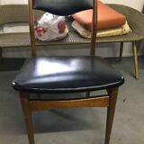 Series of scandinavian 4 chairs