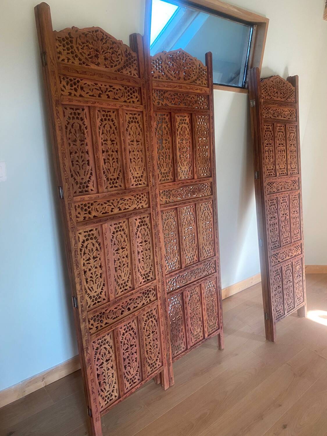 Deux paravents bois