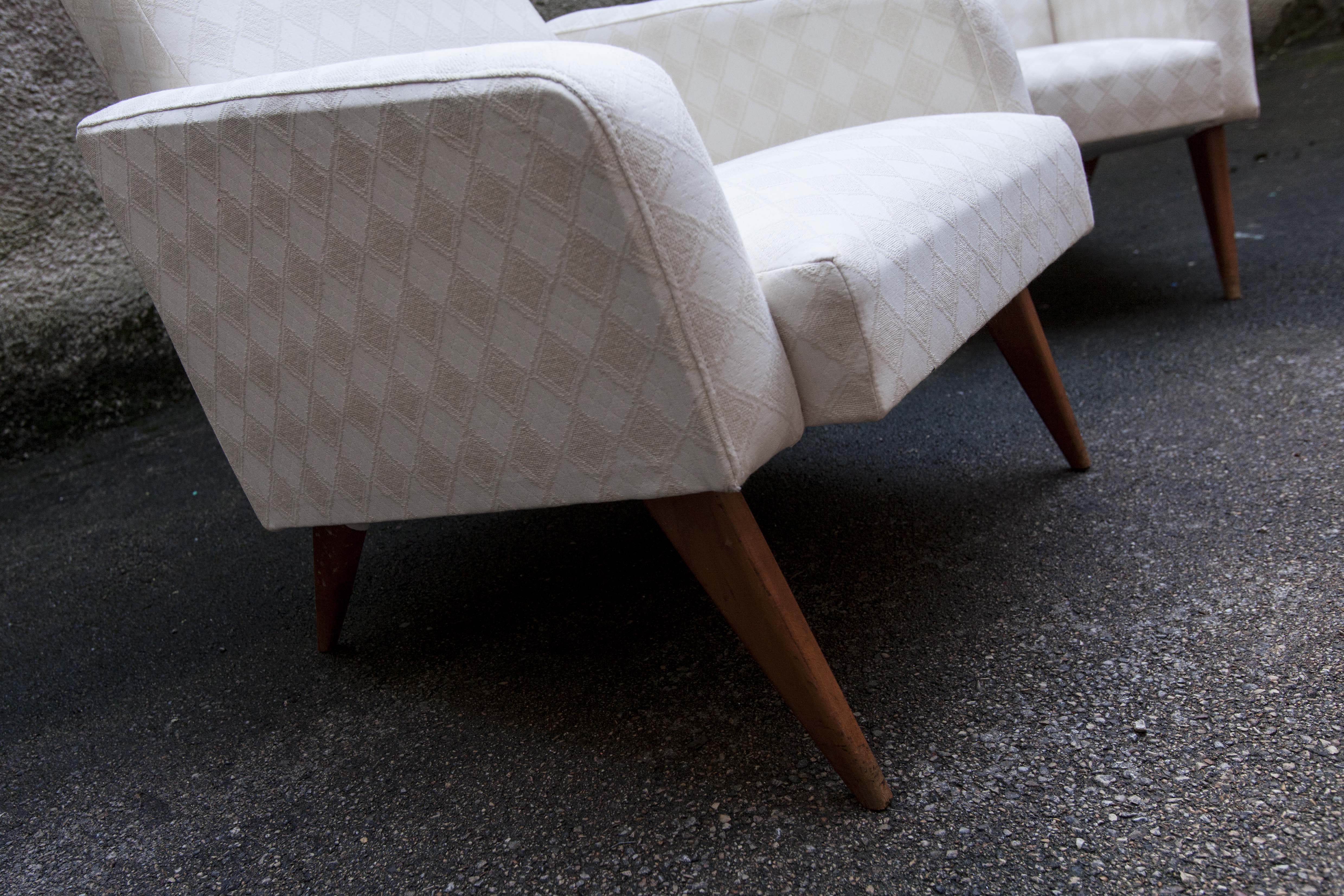 Pair of chairs 60s feet restored compass