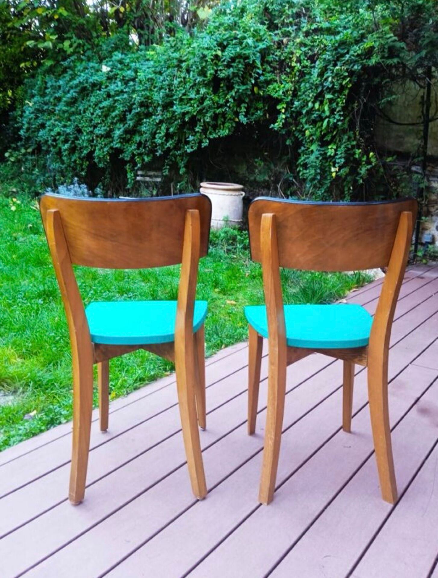 Set of 4 green Scandinavian chairs