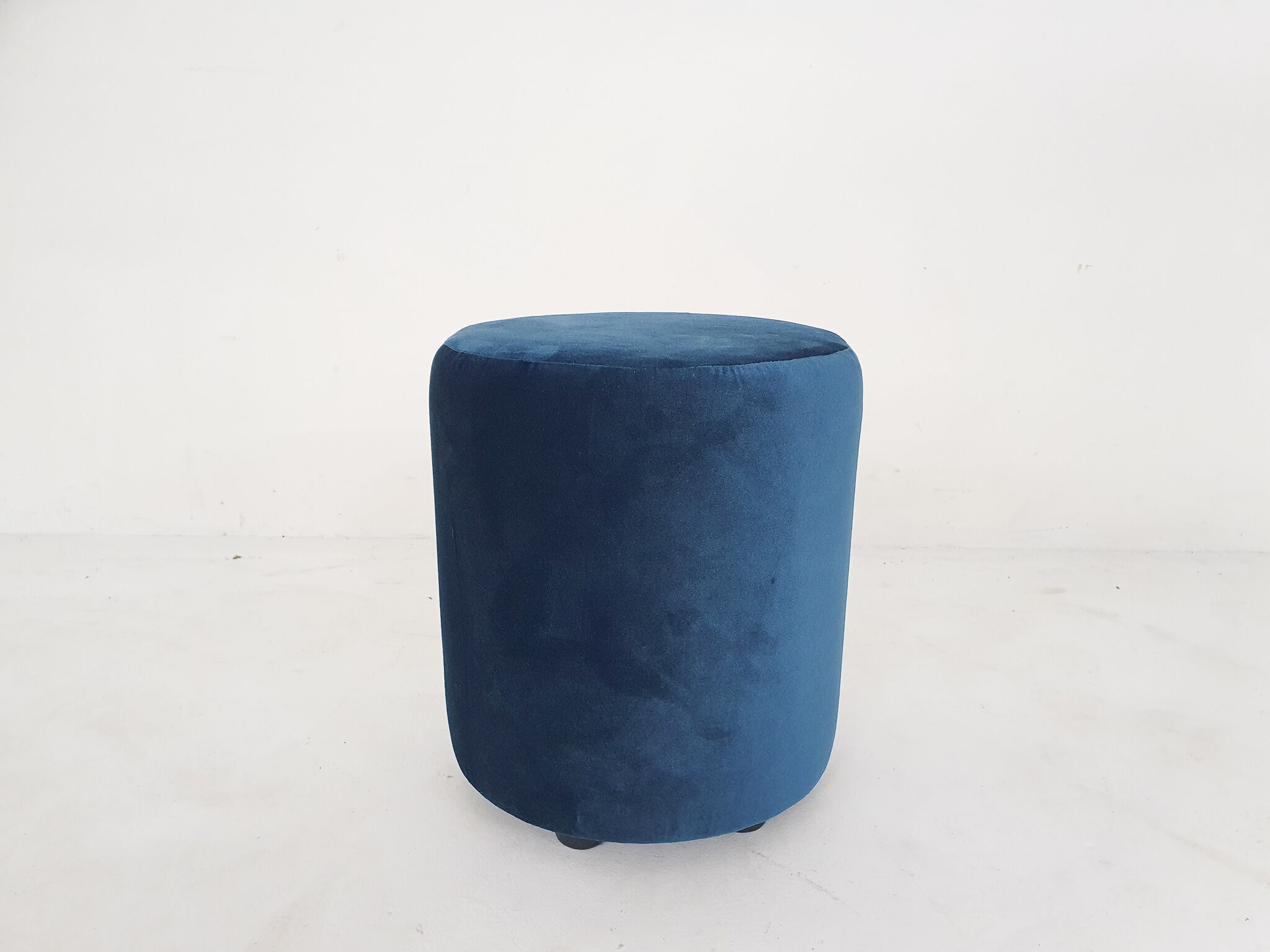 Pouf en velours, modèle « Bob » de Johanson Design, Suède