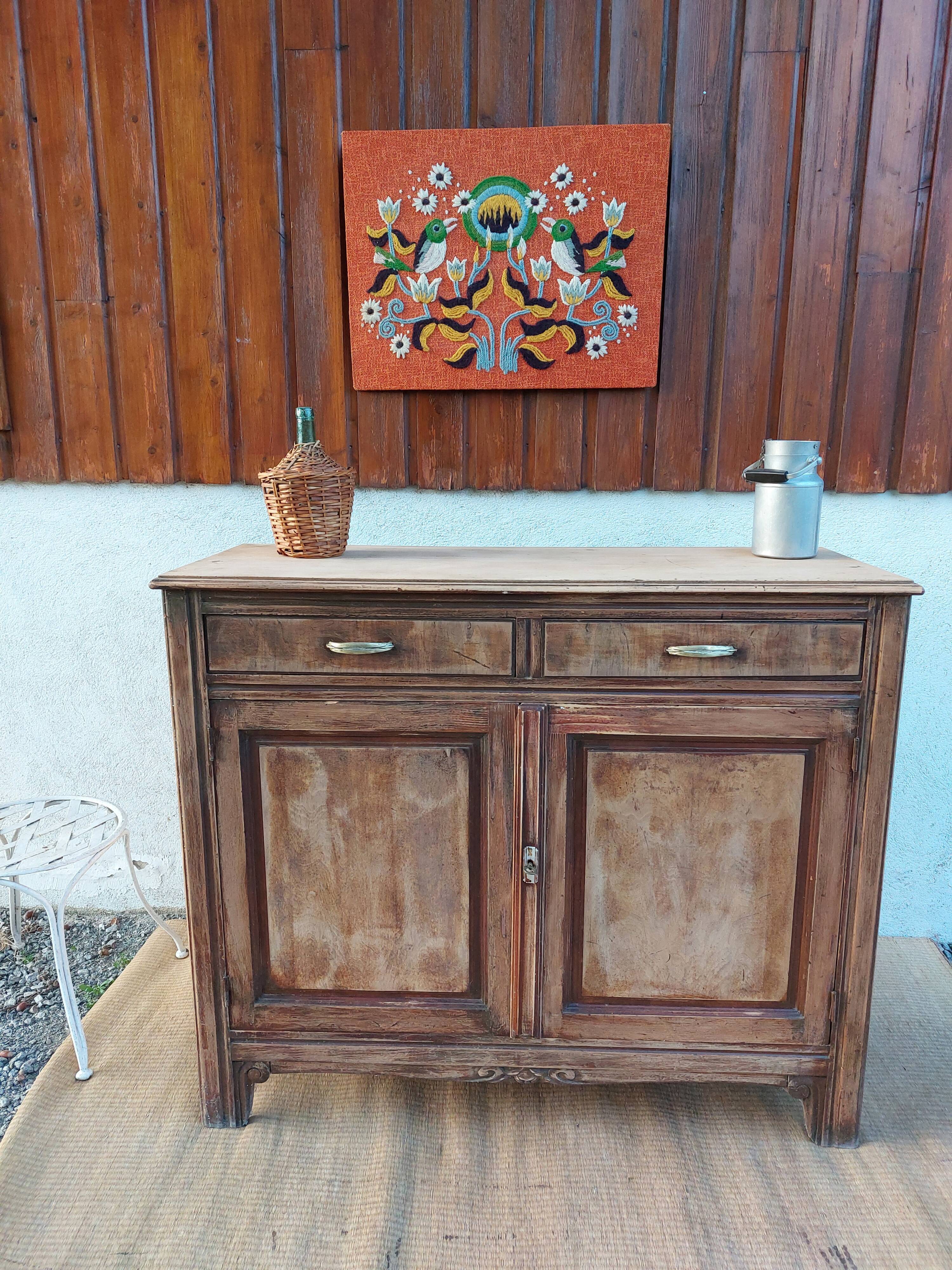 Sanded Parisian buffet