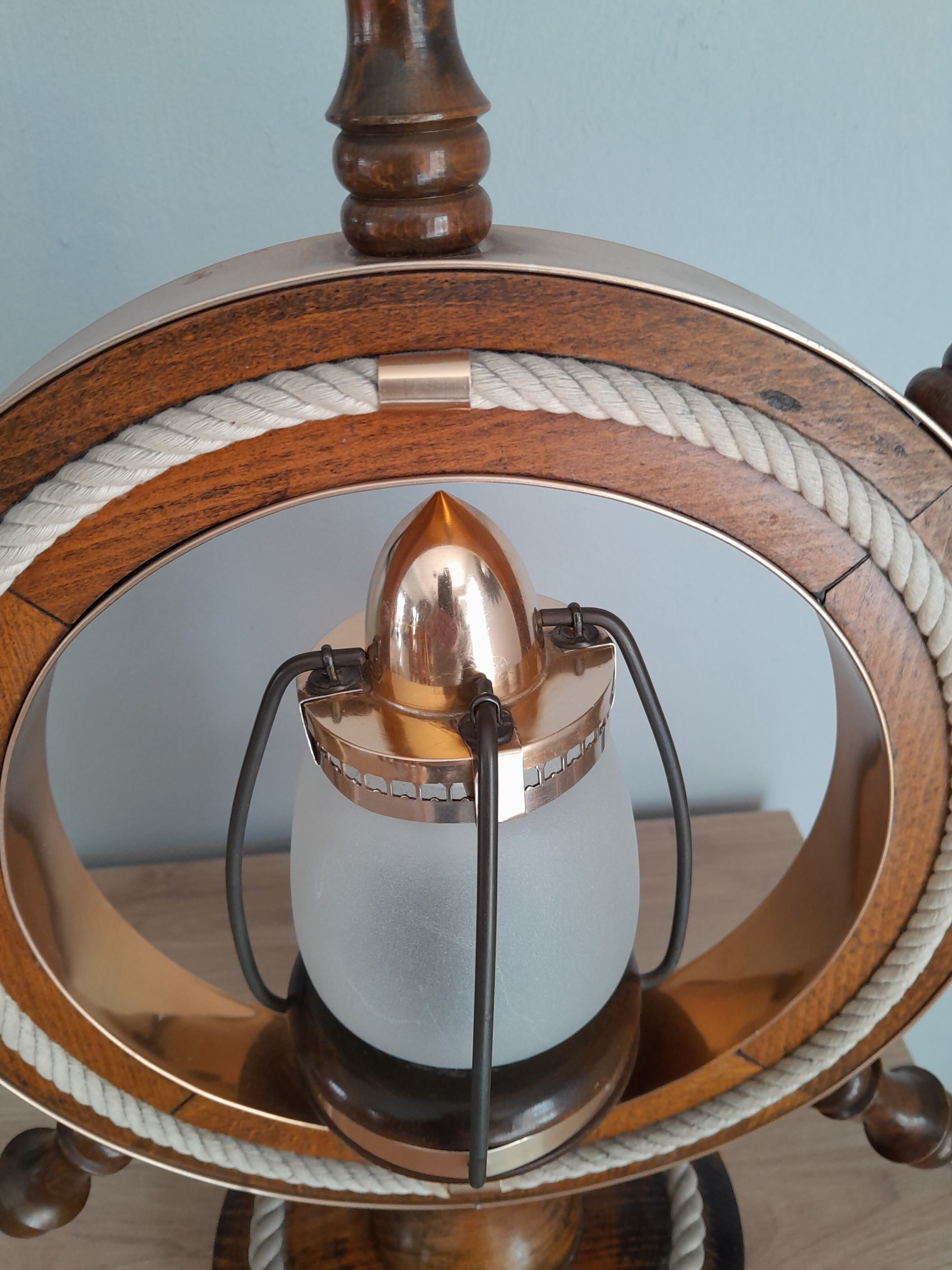 Rudder bar lamp boat vintage wheel