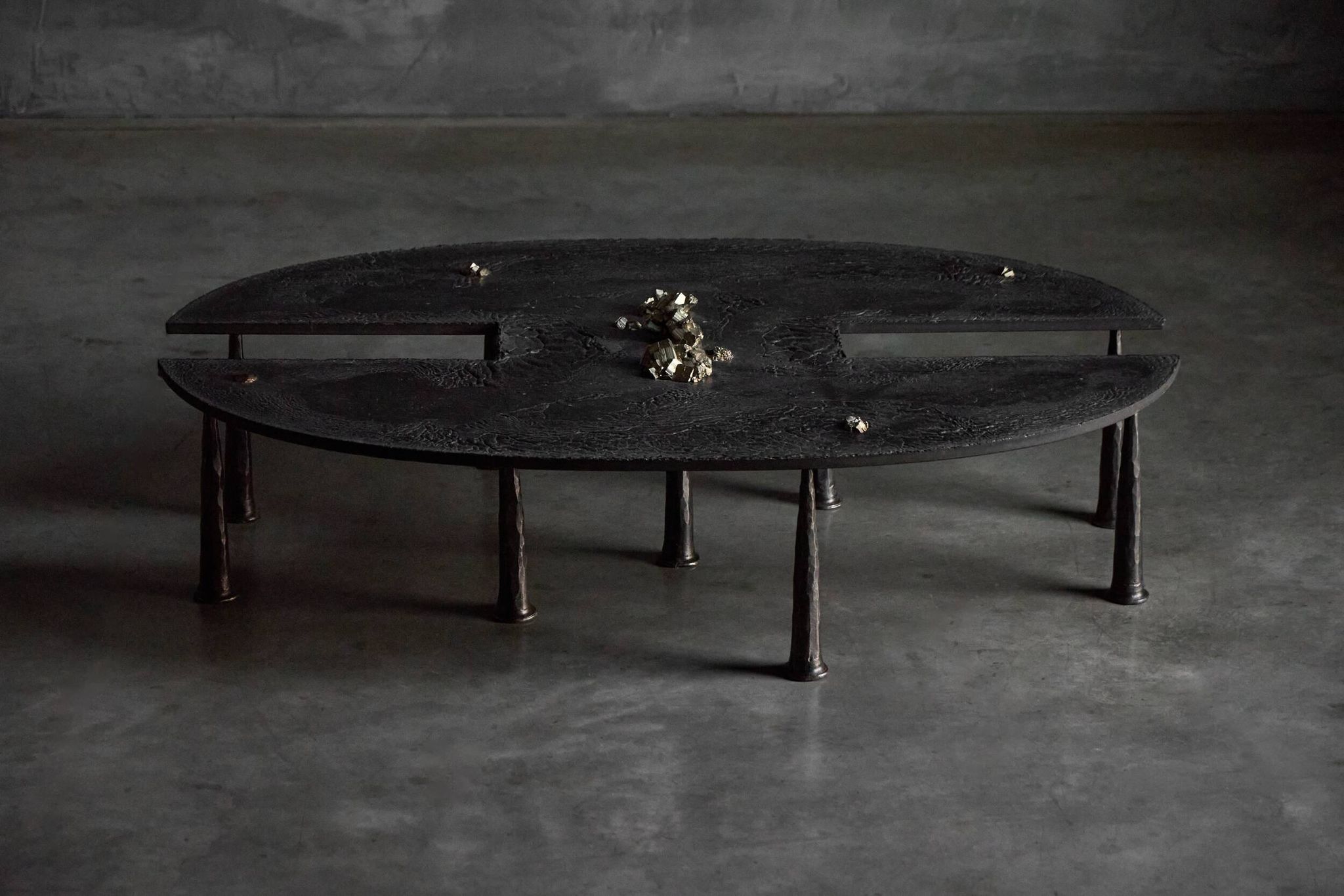 Table basse en fer brutaliste de Thomas Serruys, Belgique, 2019