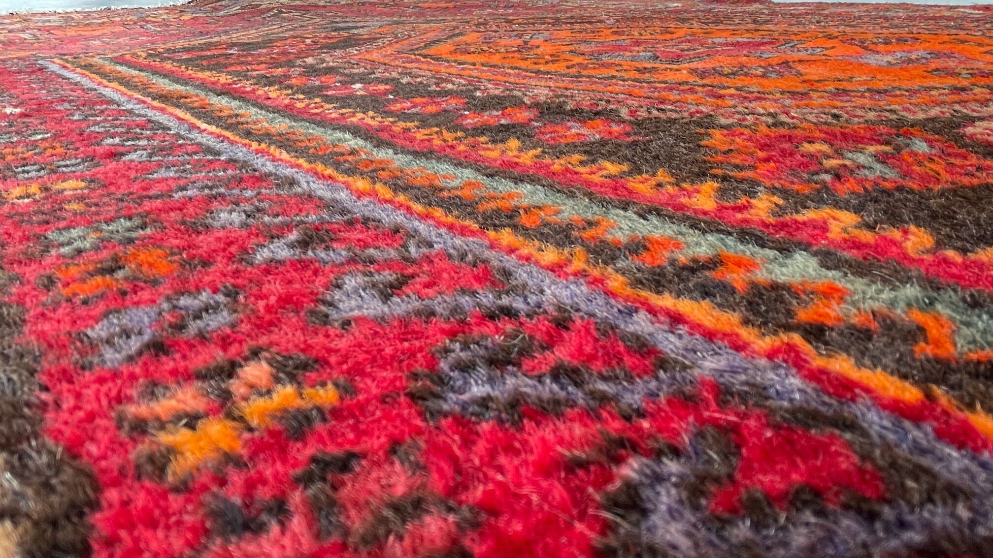 Carpet persian art deco 211 x 133cm