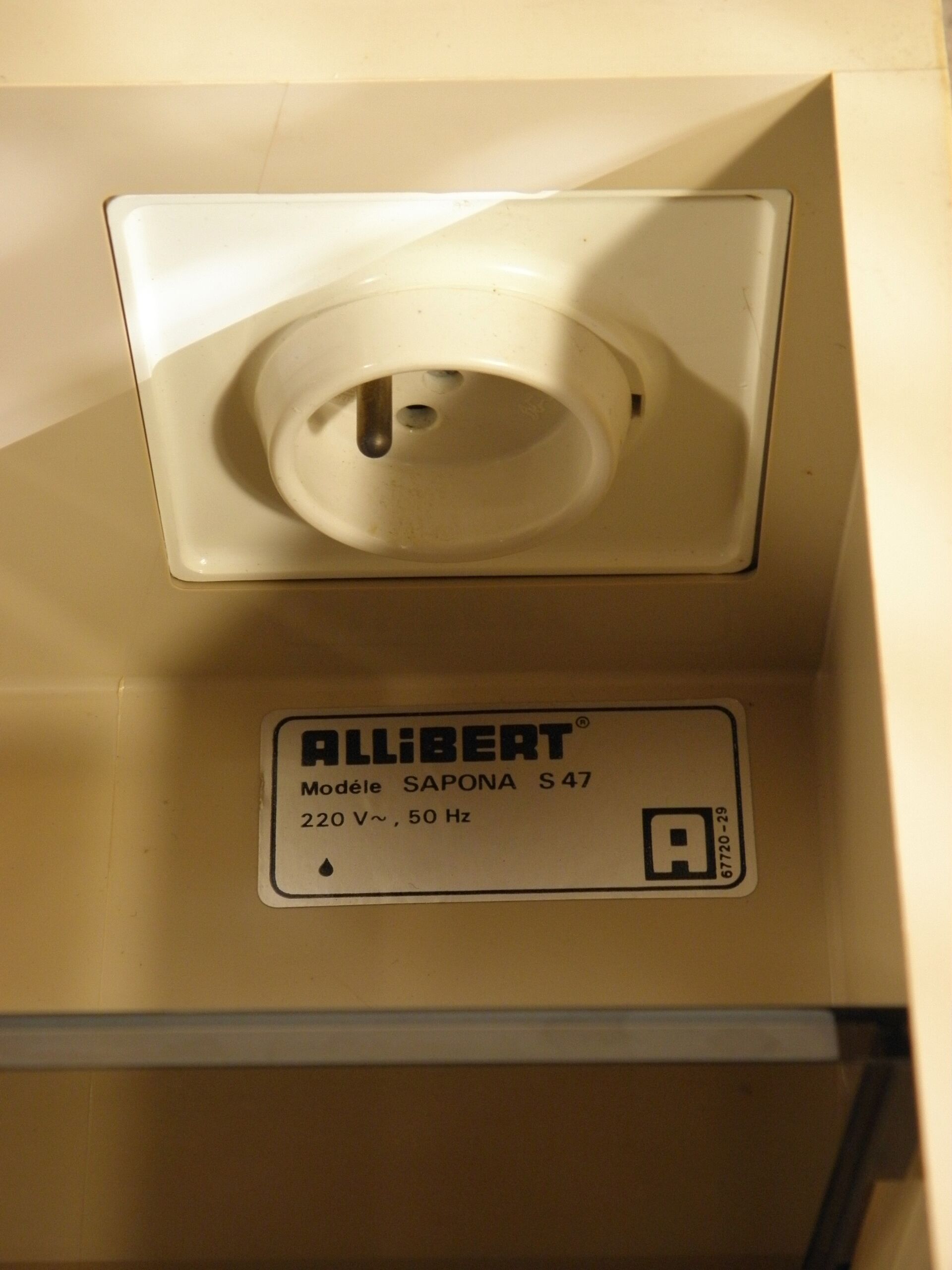 Toilet cabinet years 70