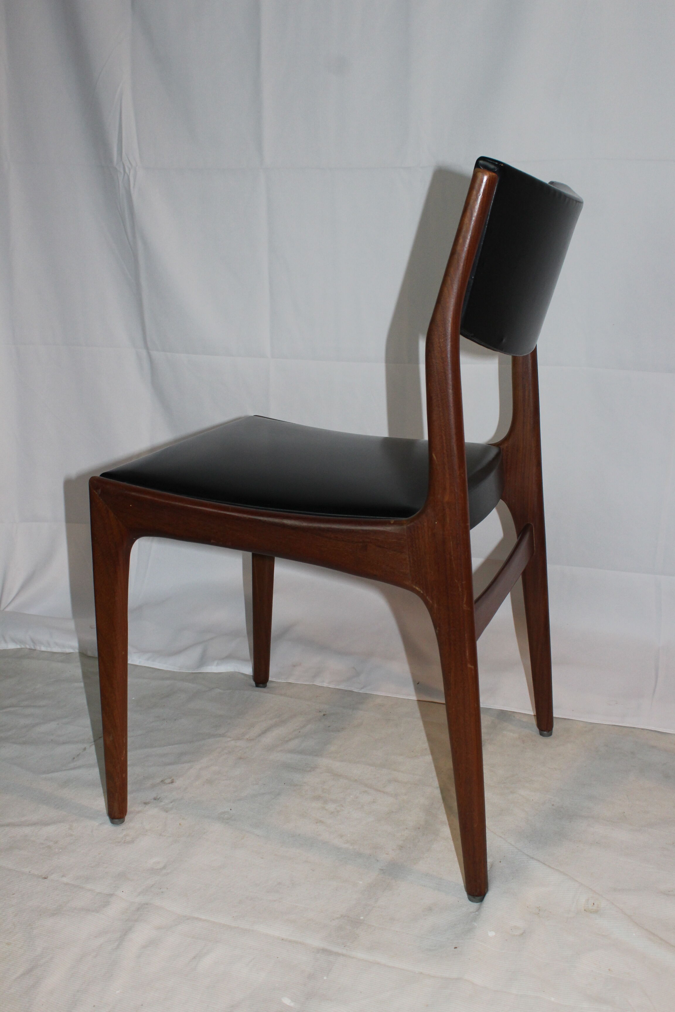 6 vintage scandinavian design chairs