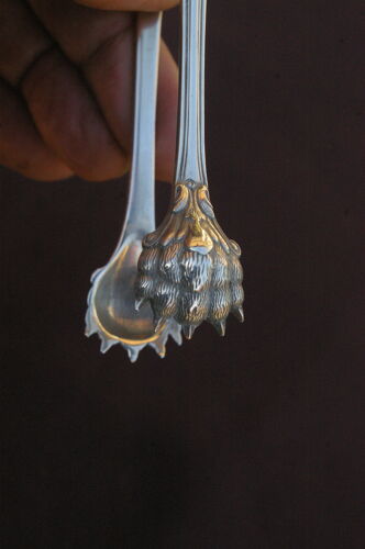 Emile puiforcat - solid silver sugar clamp - frieze godron pearls - 43g