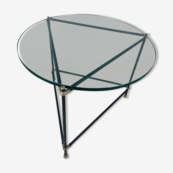 Table d'appoint ronde vintage. Table basse ronde en verre épais. Table de design industriel robuste.