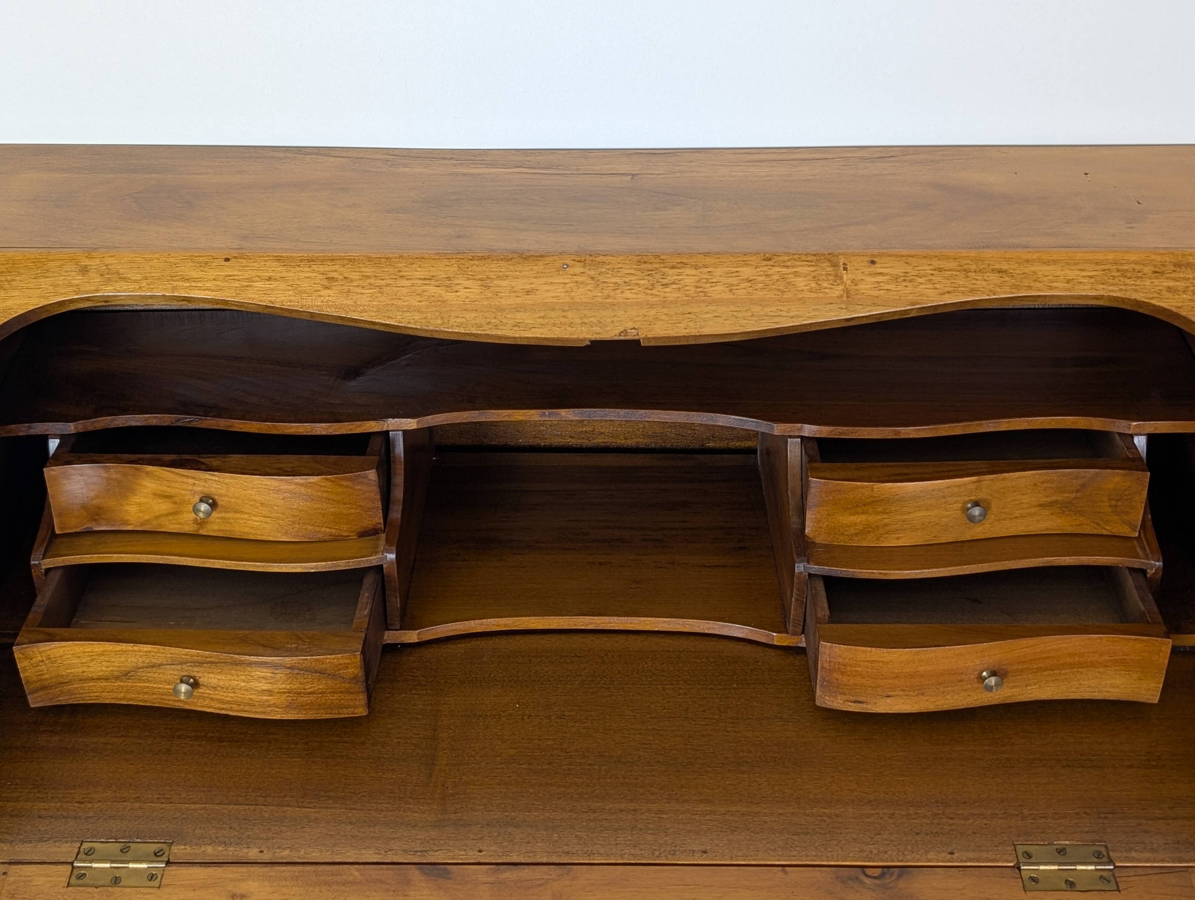 Slope desk