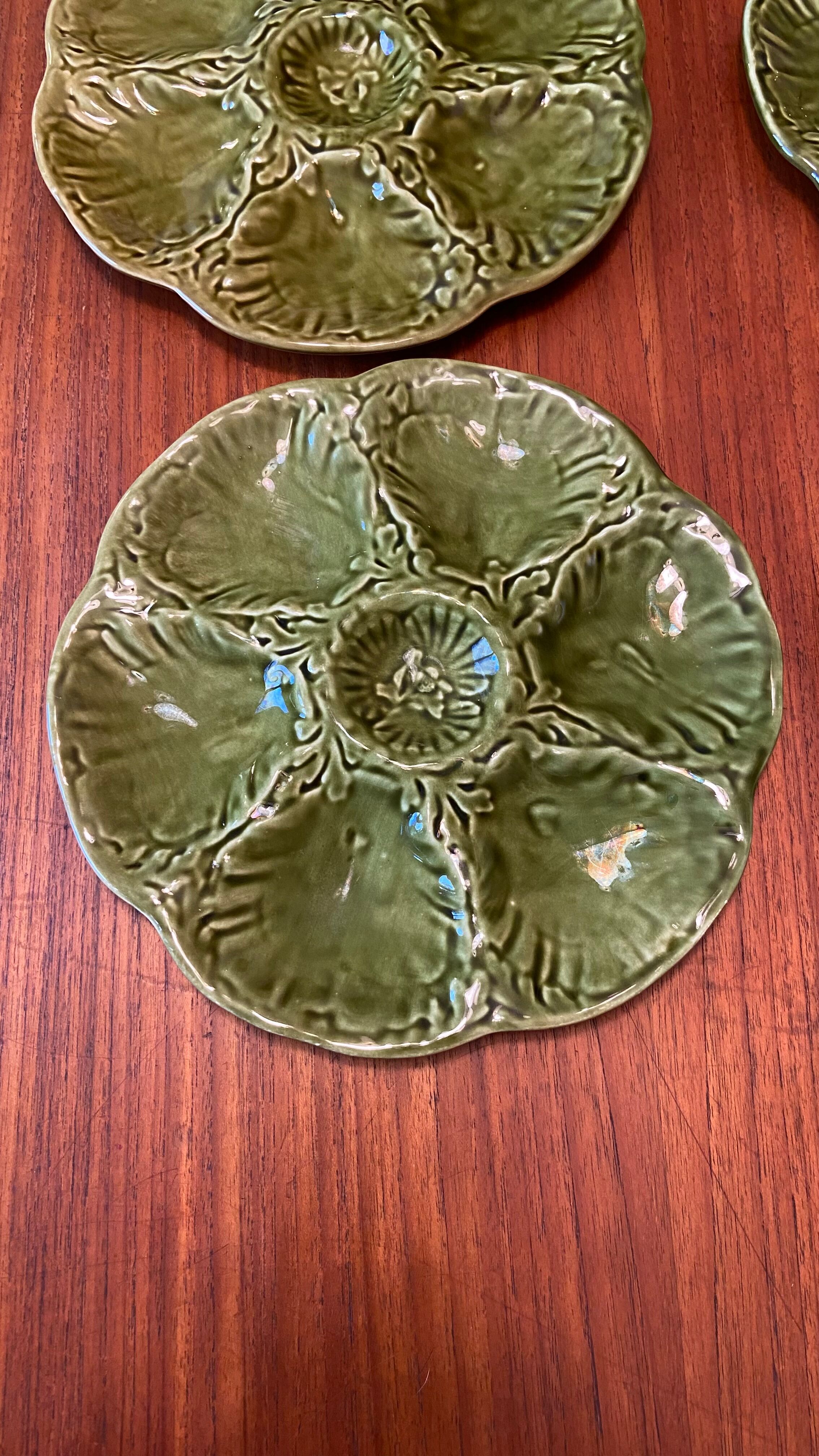 Pop-up Christmas 2022 - set of 4 oyster plates in green slip from Gien 1970