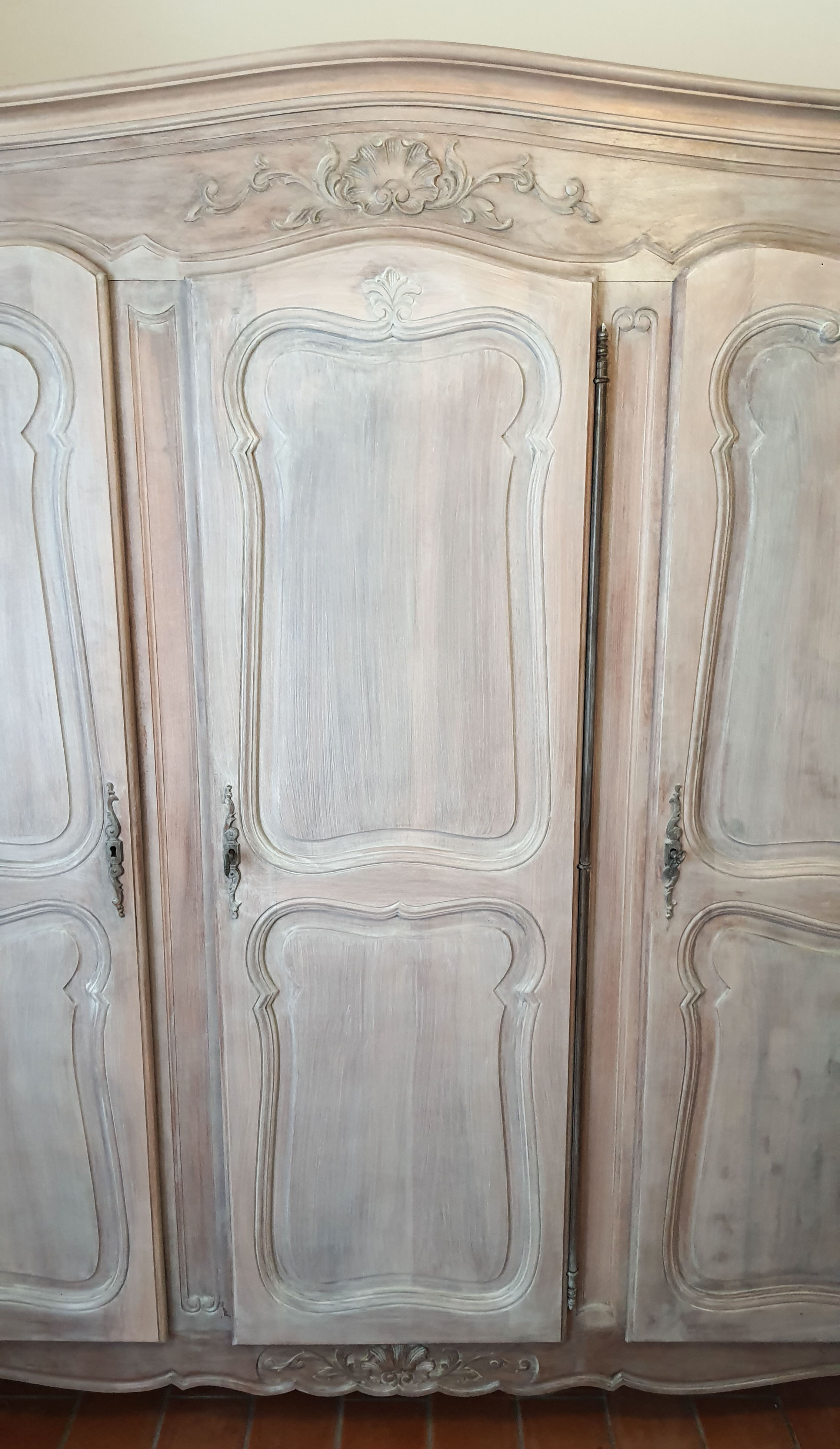 Louis XV wardrobe 3 doors wardrobe ceruse