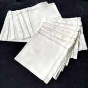 12 Serviettes de table anciennes en lin blanc 44.5 x 45.5 cm