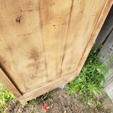Parisian wardrobe wood in the rough "skirts"