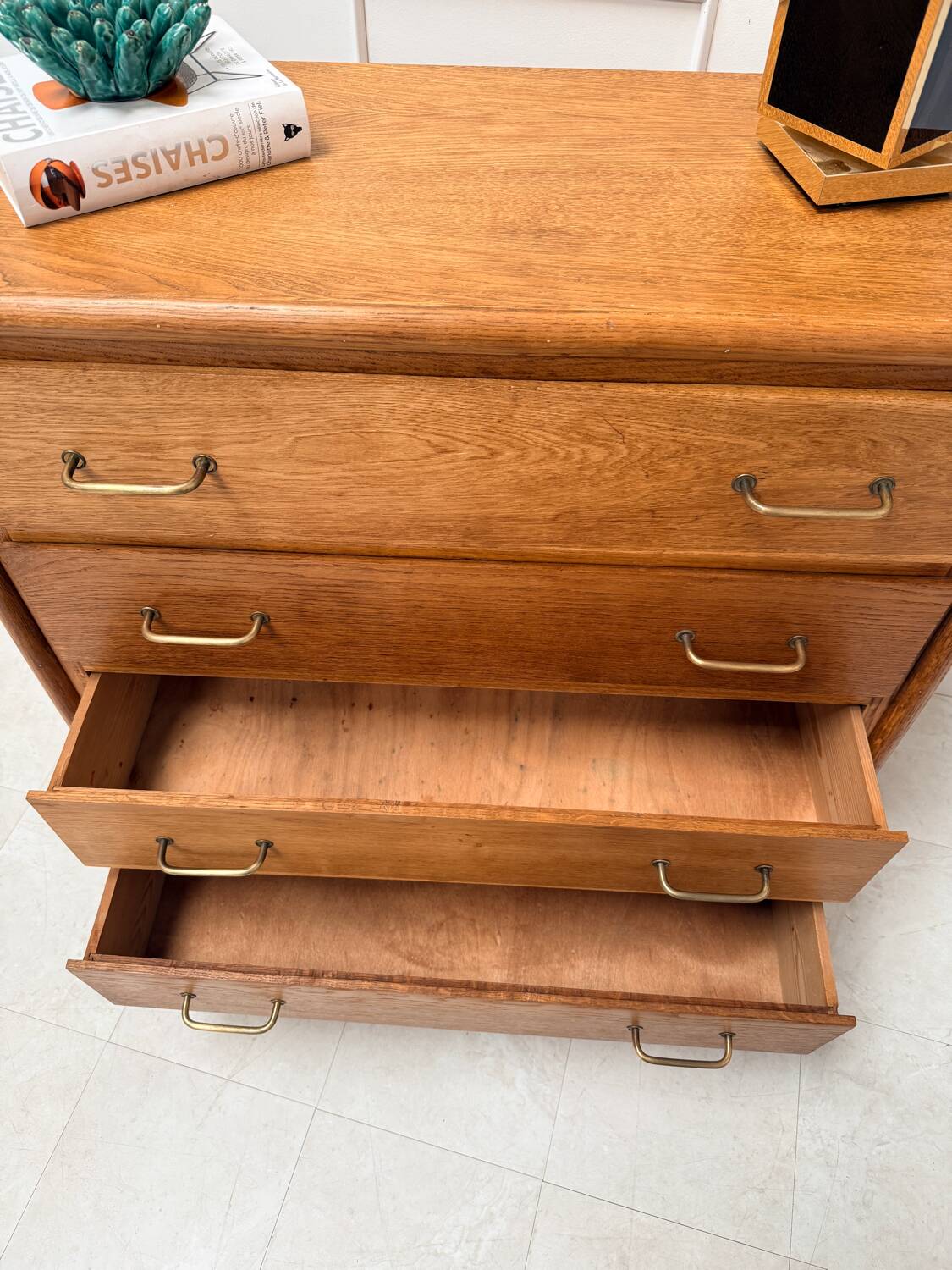Vintage 1950s chest of drawers
