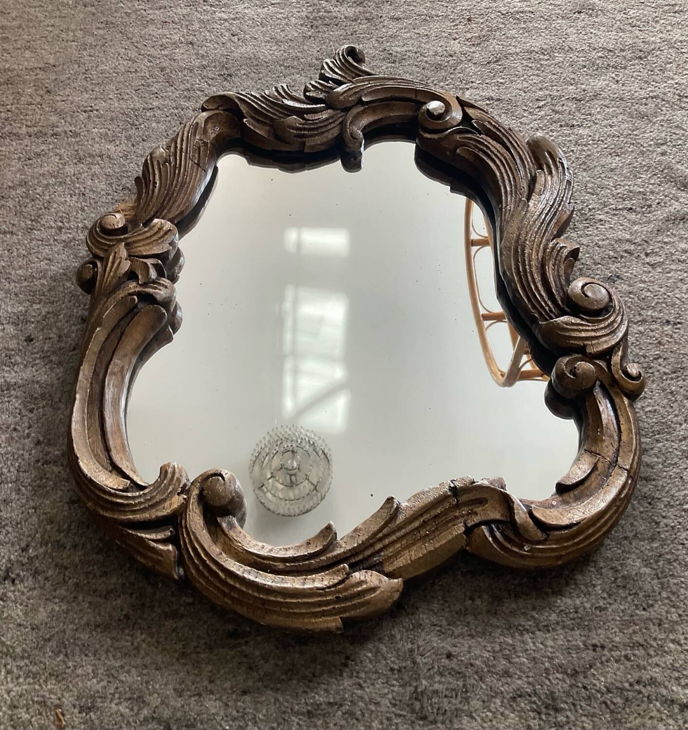 Antique Rococo-style mirror in carved wood Ceracast