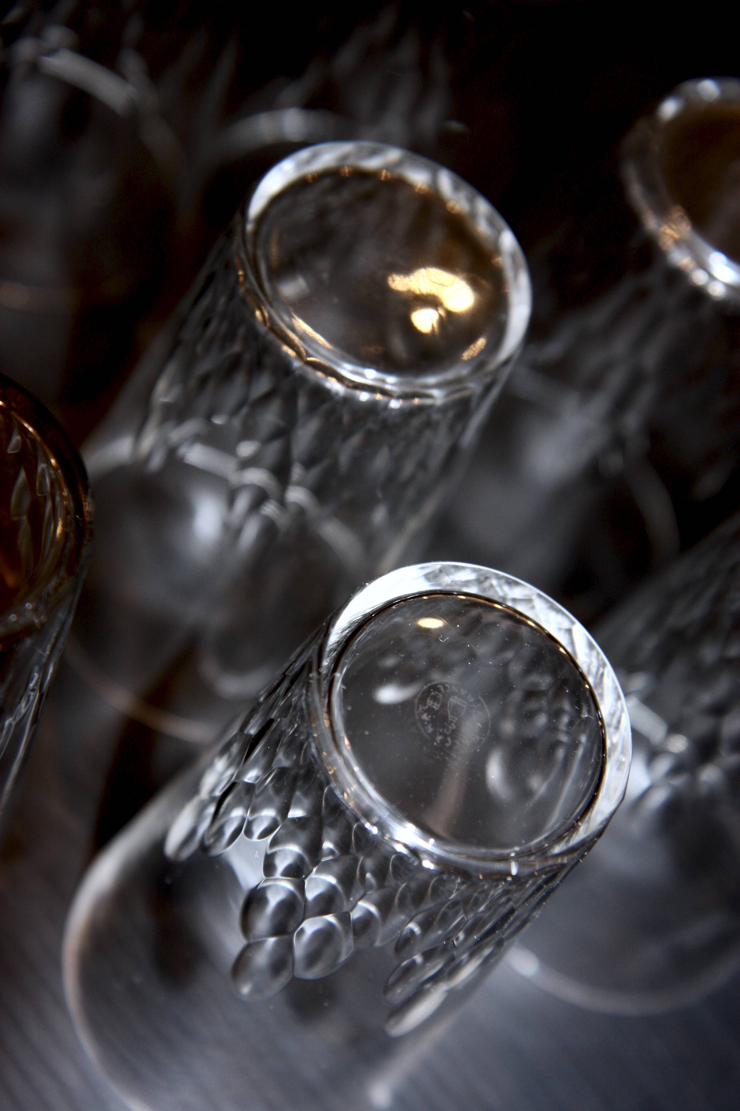 8 Baccarat goblet glasses in cut crystal.