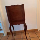 Petit meuble d'appoint ancien