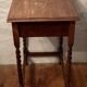 Small vintage side/bedside table from the 1940s – Wood with twisted legs