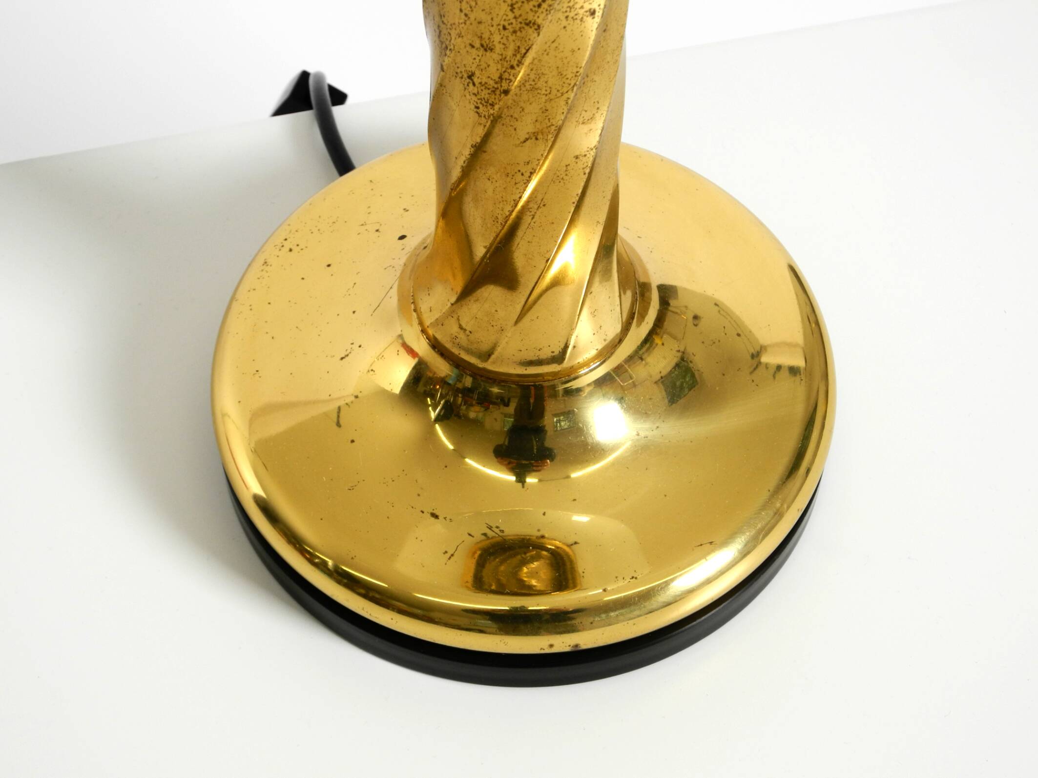 Large 1960s brass column-style table lamp with frosted glass globe