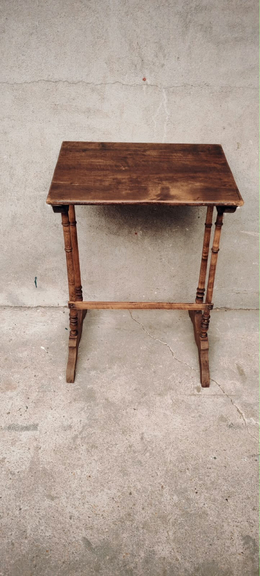 Console, desserte, bout de canapé ou chevet