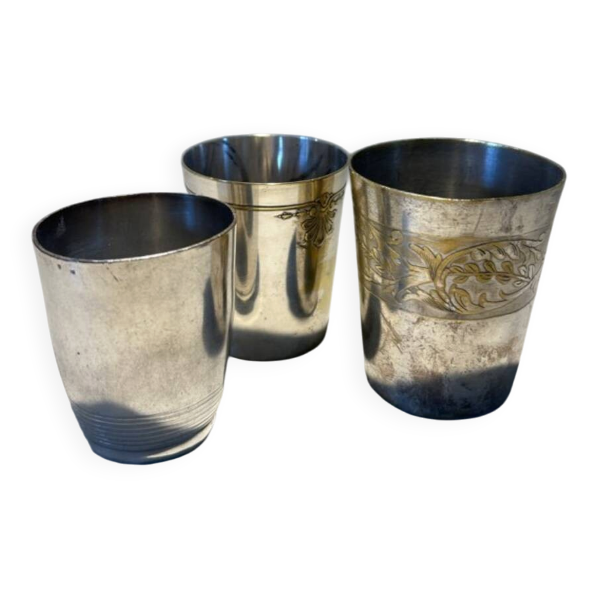 Set of three cups