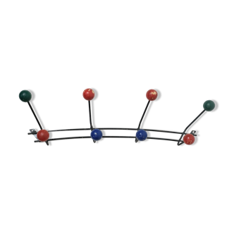 Porte manteau multicolore en bois et métal