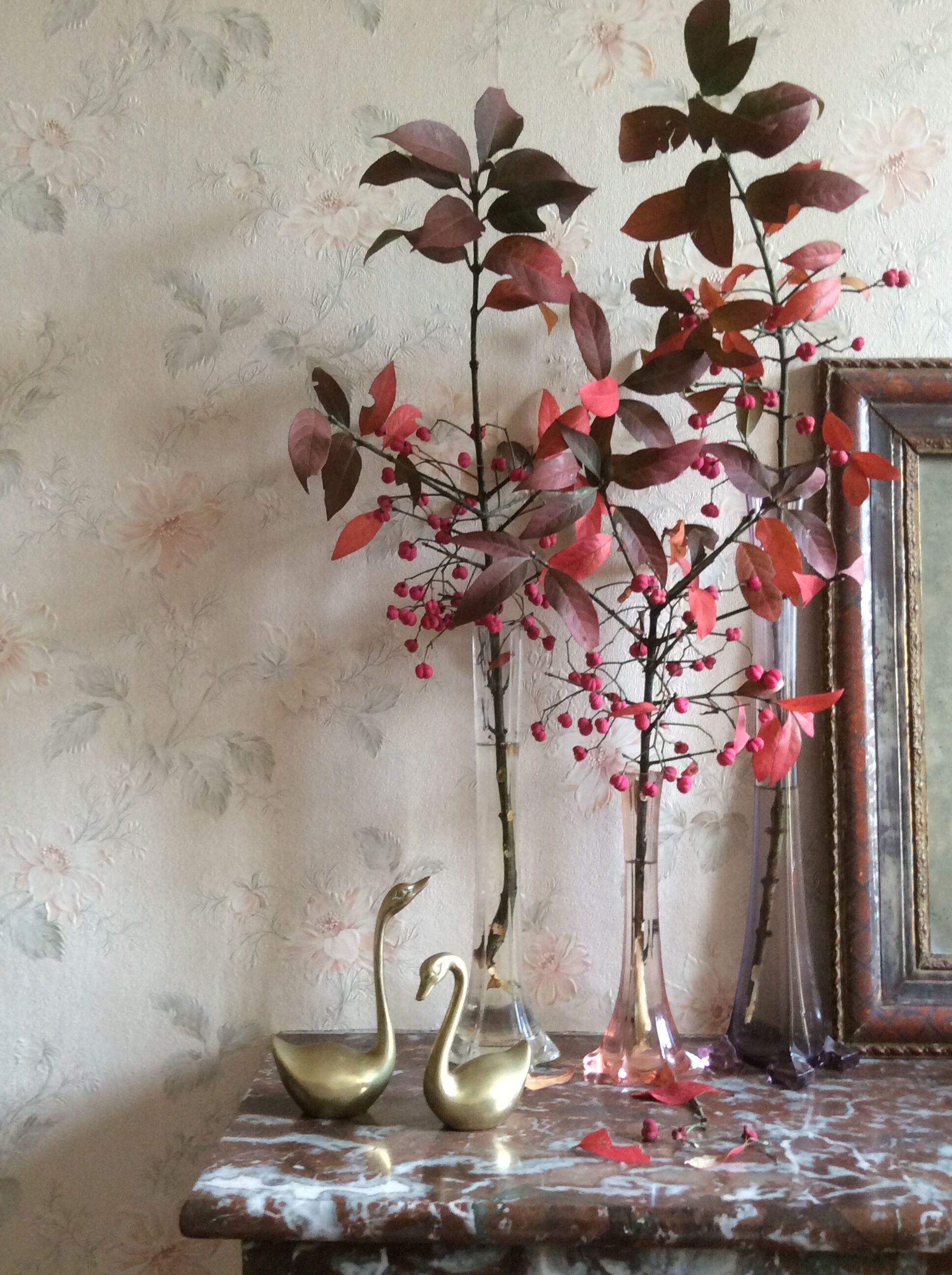 Set of 2 vintage brass swans