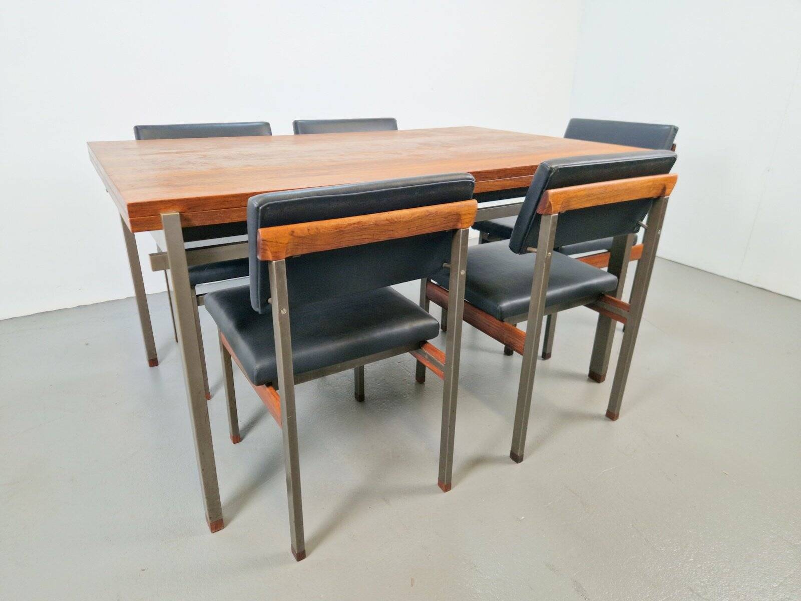 Pali Dining Chairs and Table by Louis van Teeffelen for Wébé, 1960s, Set of 6