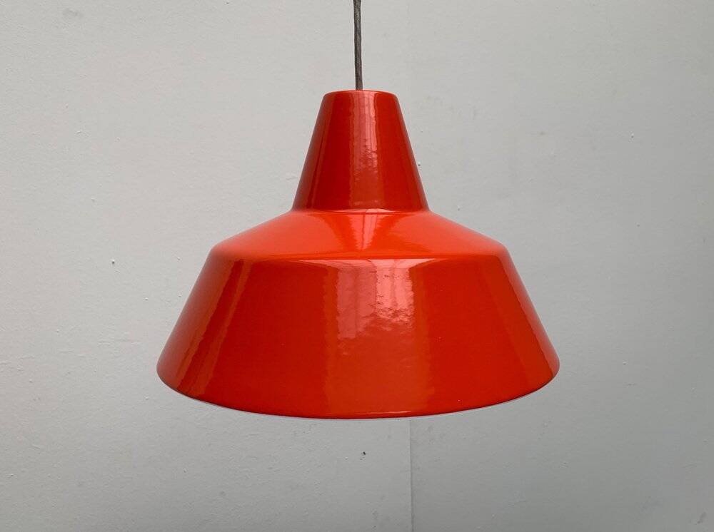 Suspensions Mid-Century danoise Emaille Amatur de Louis Poulsen, années 1960, lot de 3