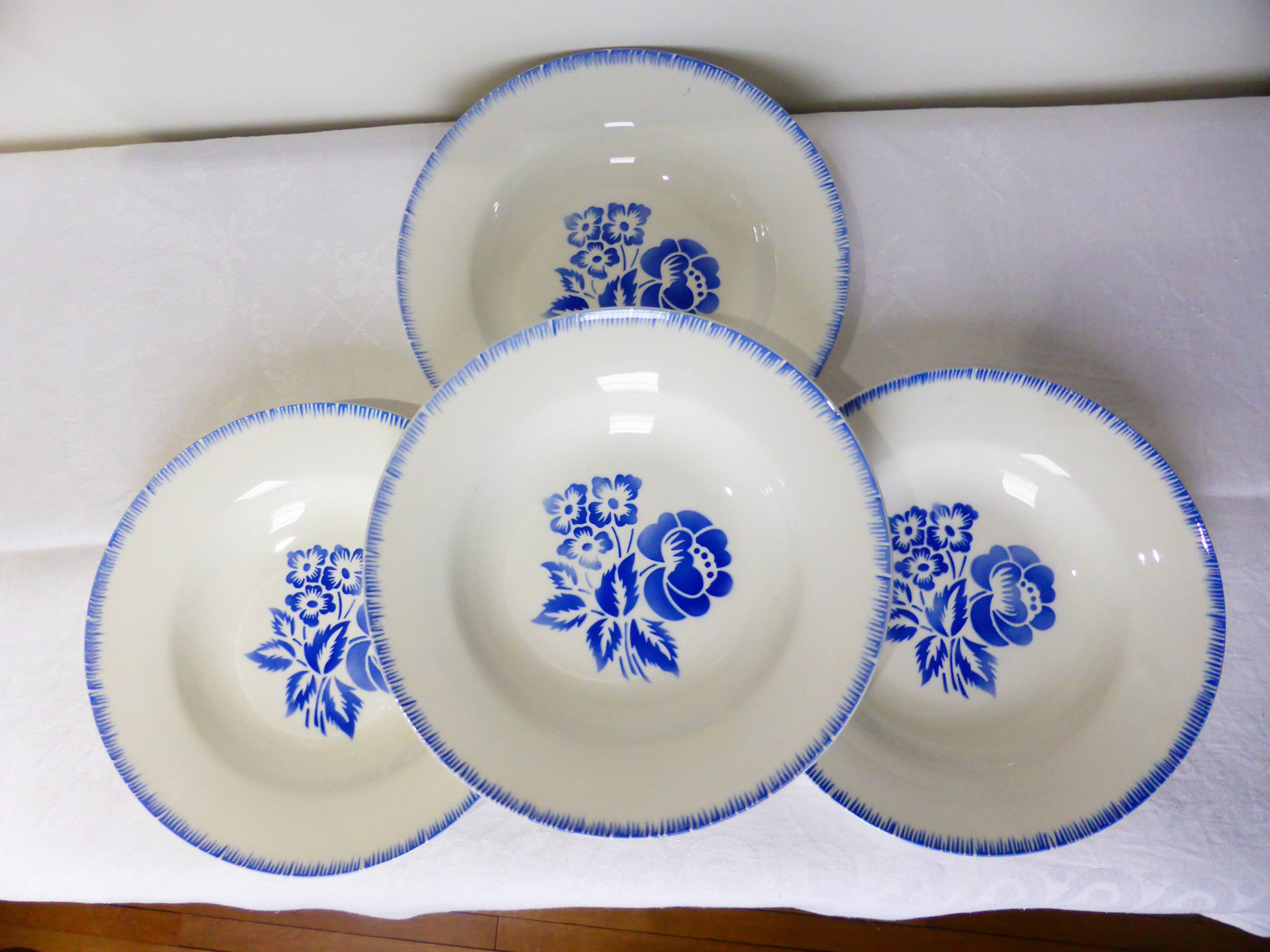 4 hollow plates of Digoin Sarreguemines model Simone 211247