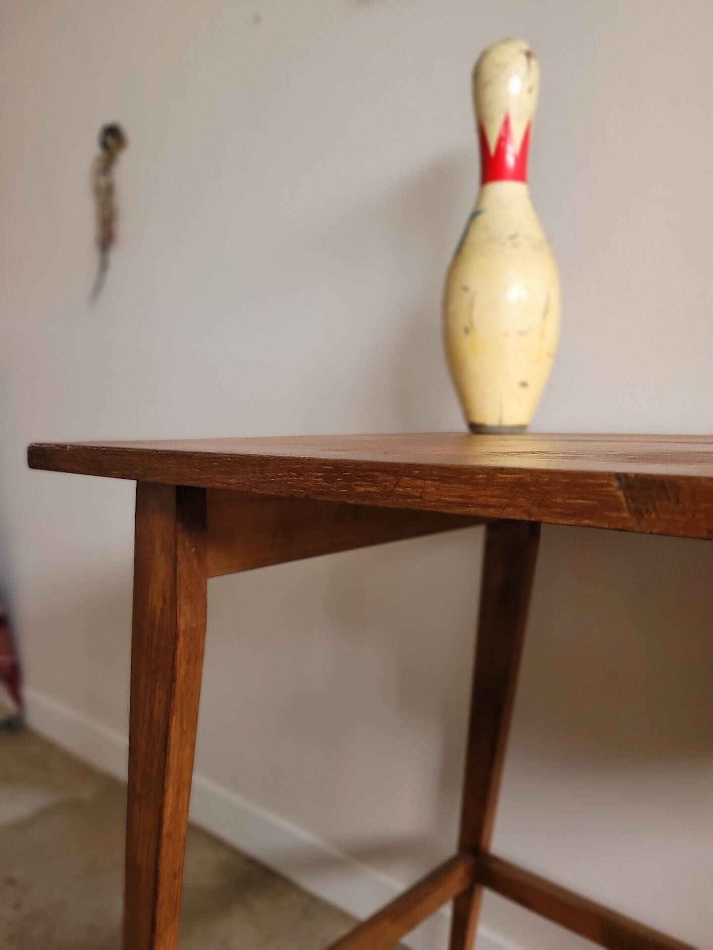 Bureau vintage pieds compas