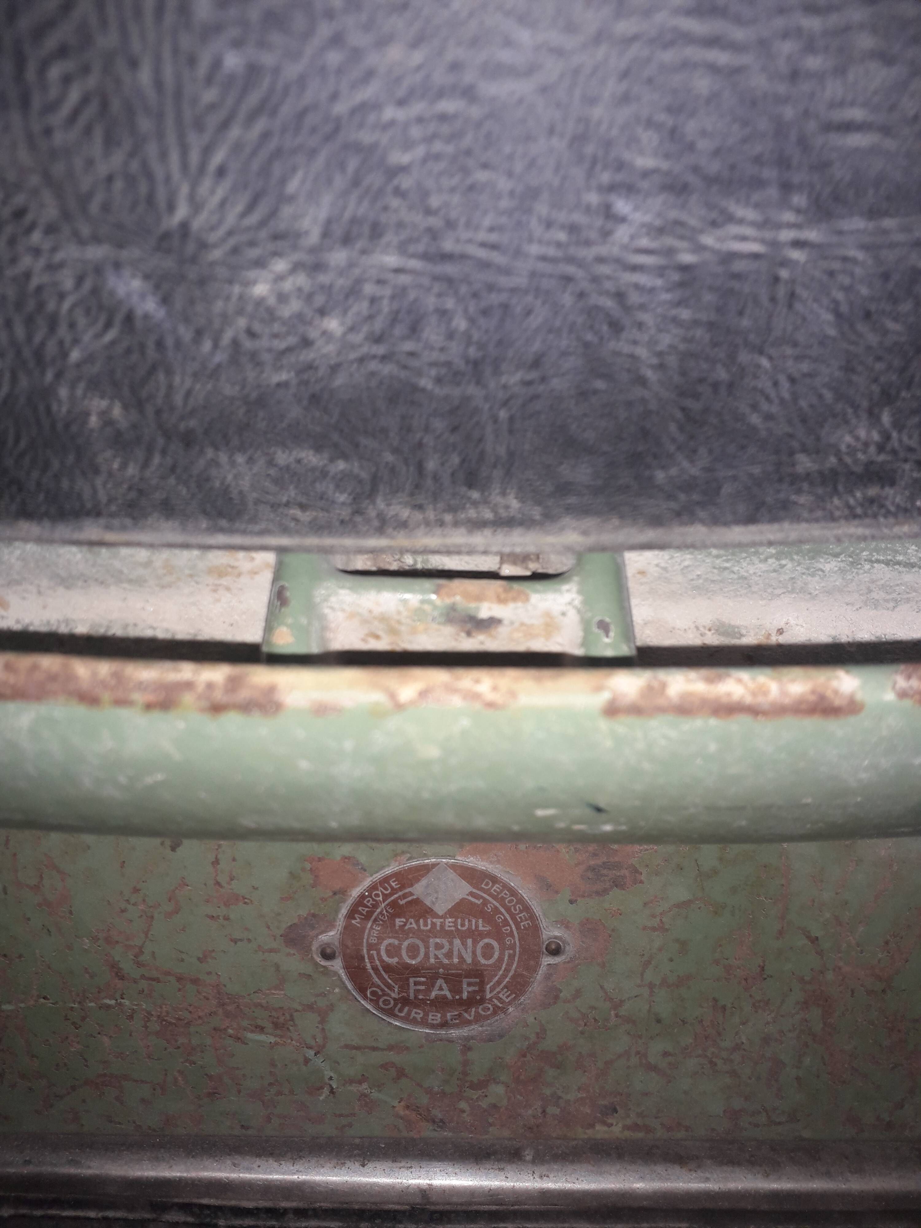 Fauteuil de dentiste 1950 marque Corno
