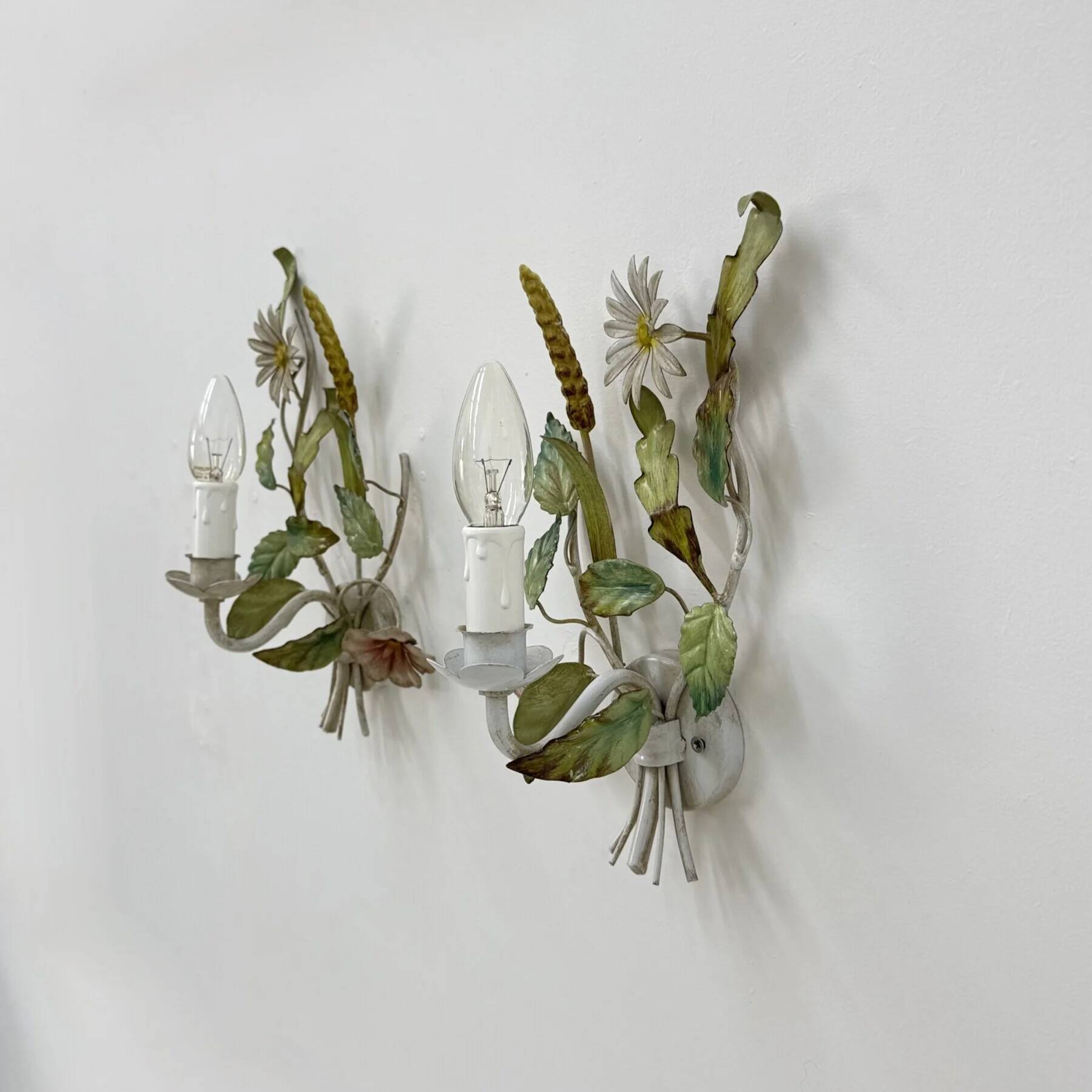 Set of 2 Italian tole painted floral and leaf wall lamp sconces, 1970s