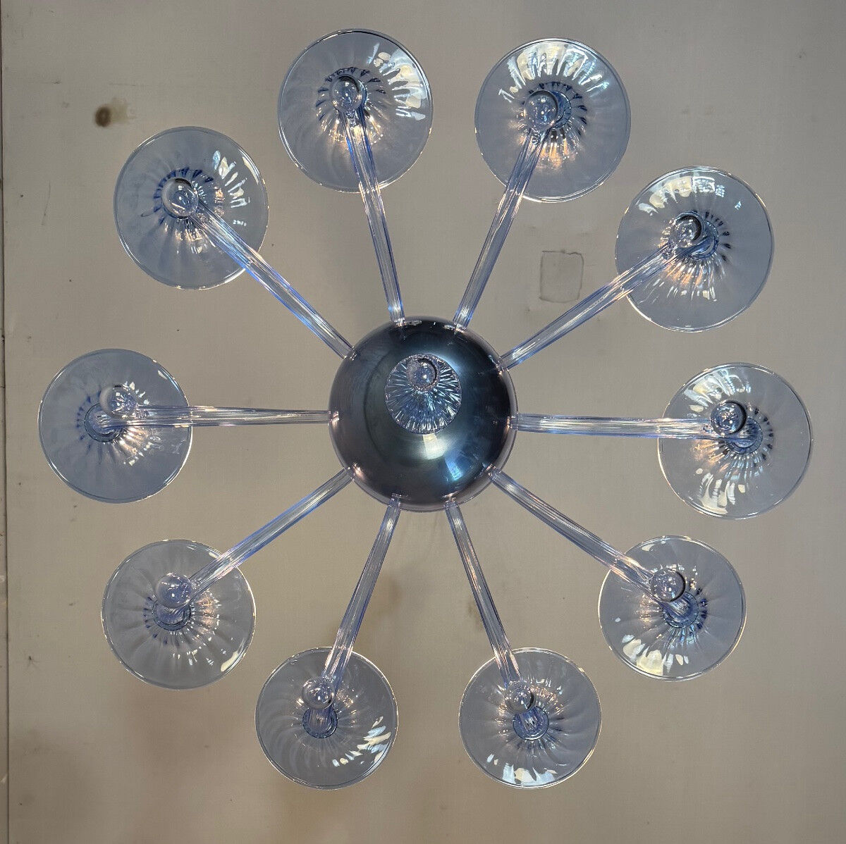 Venetian glass chandelier in blue Murano, circa 1980.
