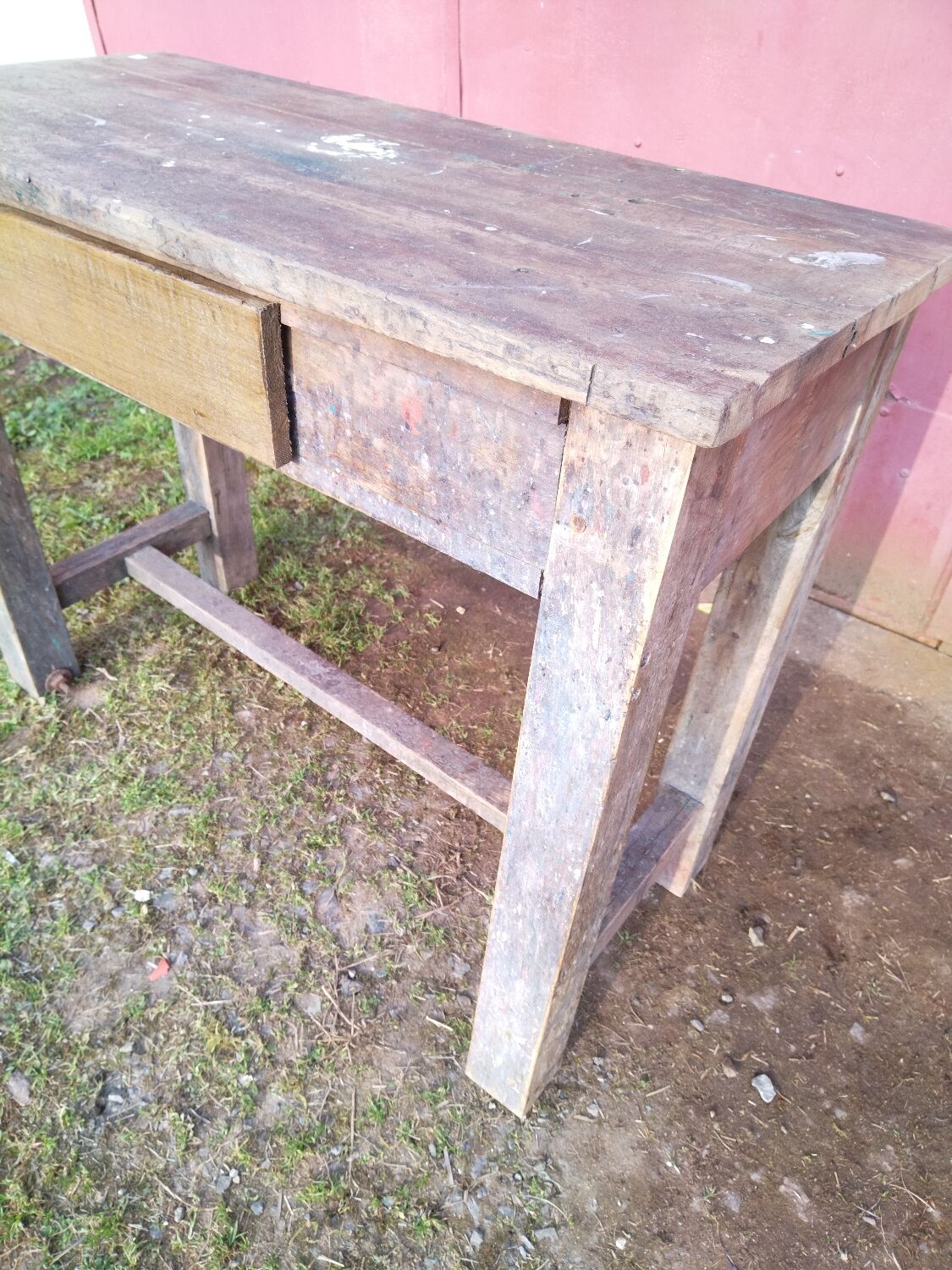 Painter workshop furniture